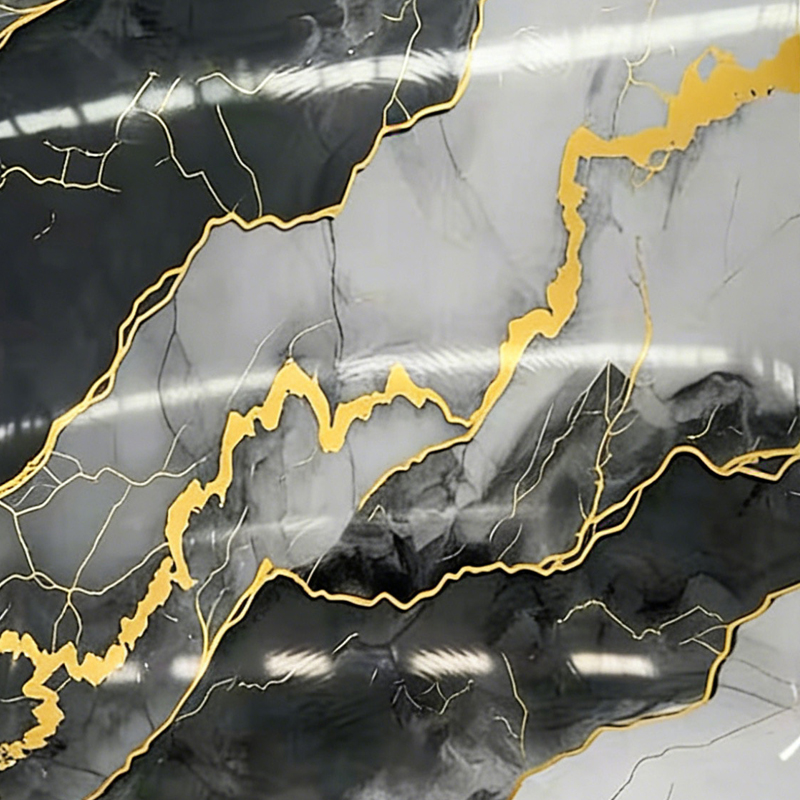 Lastra impermeabile in finto marmo UV con venature dorate per la decorazione murale